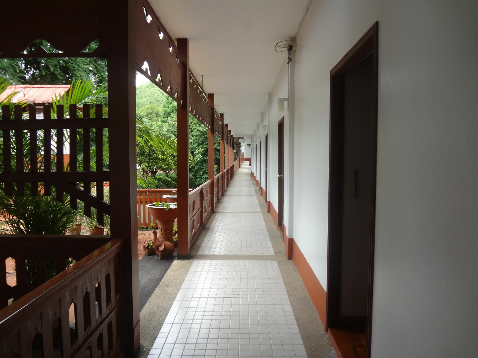 Baiyoke Chalet Hotel Mae Hong Son Exterior foto